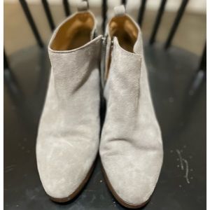 ‼️J. Crew‼️ Gray Suede Booties sz.8